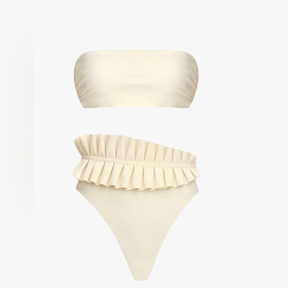 ANDREA IYAMAH
LIVA BIKINI - IVORY
IVORY RUFFLE BIKINI
BRIDAL